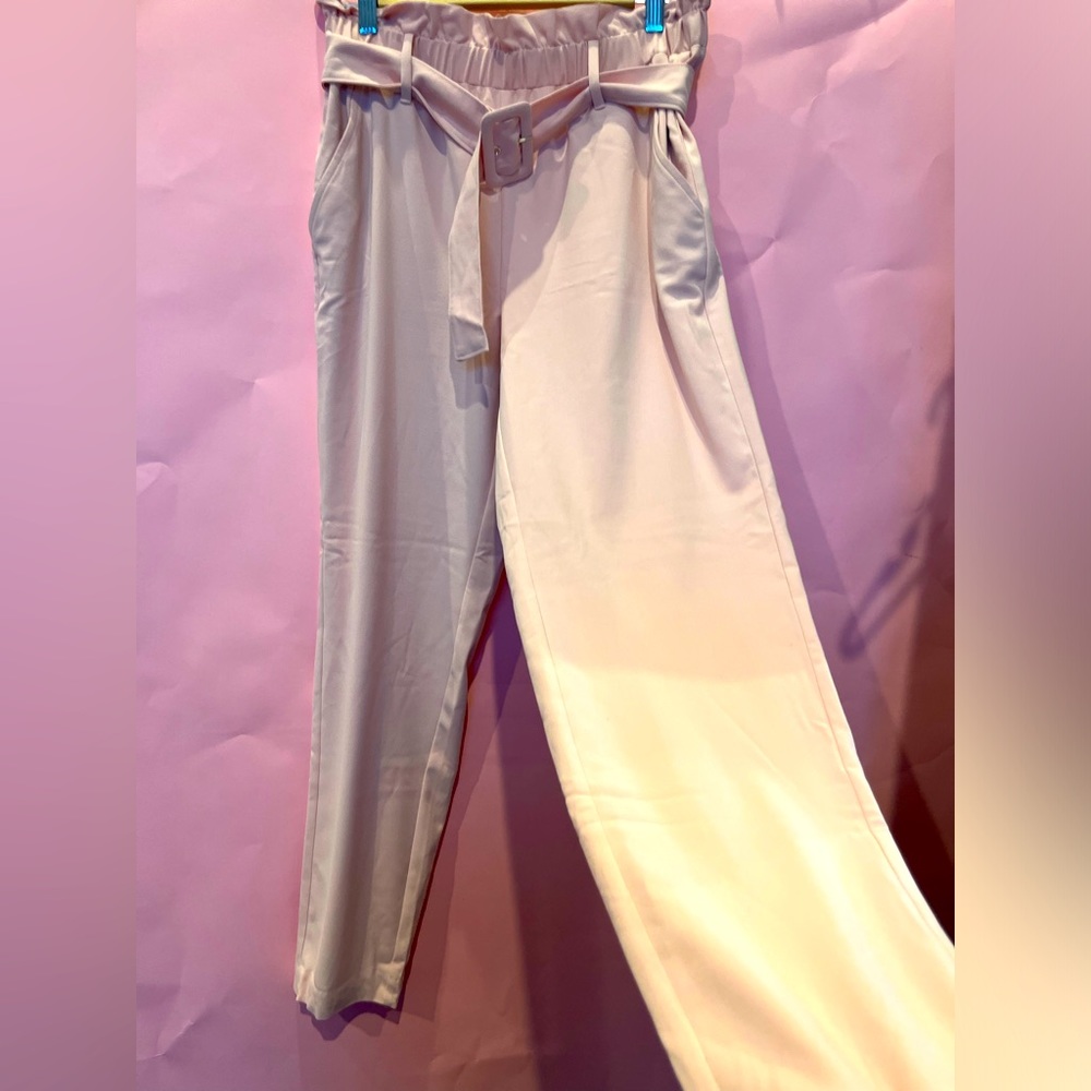 Bcbgeneration size small soft pink high waist paperbag with belt. Pockets.